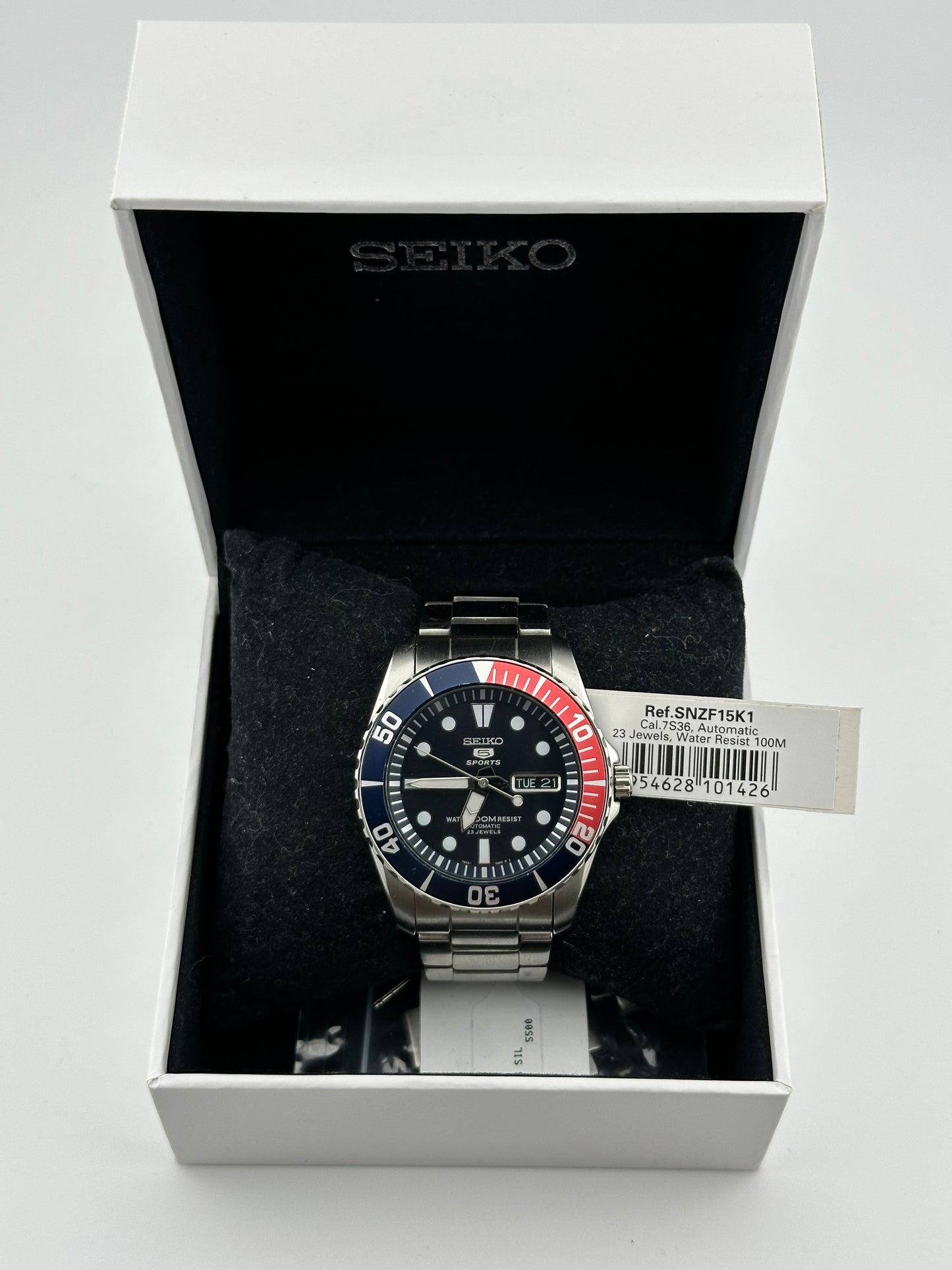 Seiko 5 Sports 'Sea Urchin' Pepsi - Navy Dial