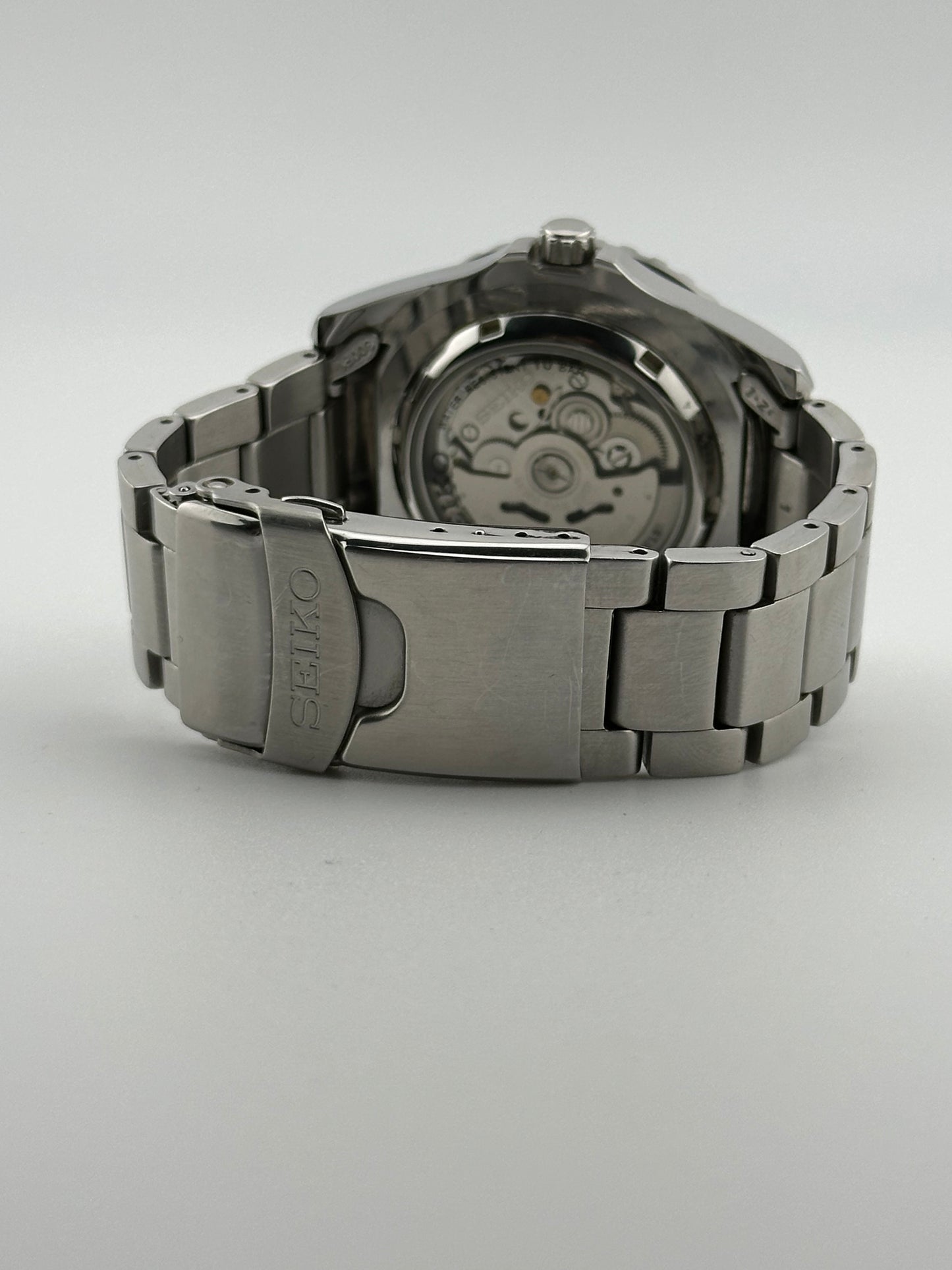 Seiko 5 Sports 'Sea Urchin' Pepsi - Navy Dial