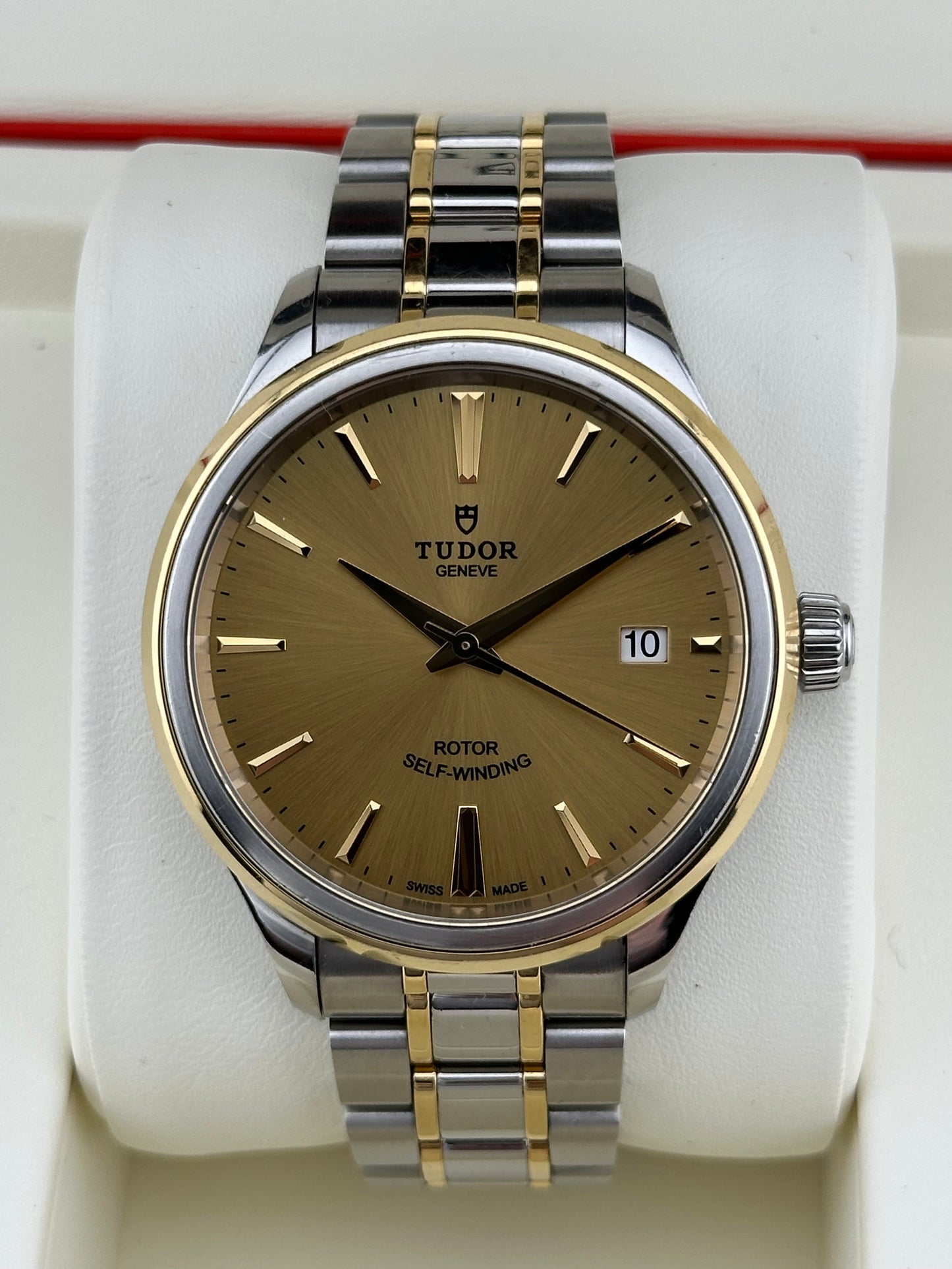 Tudor Geneve Rotor 12503 - Sunburst Champagne Dial