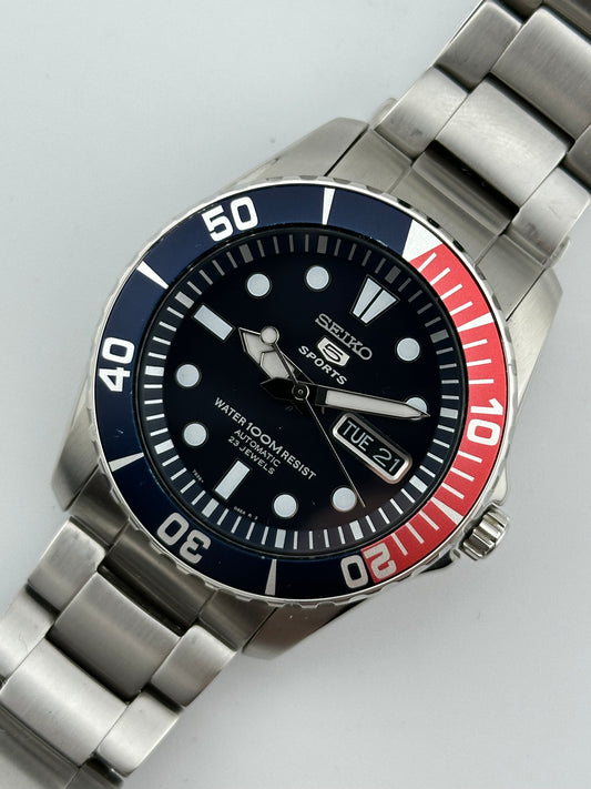 Seiko 5 Sports 'Sea Urchin' Pepsi - Navy Dial